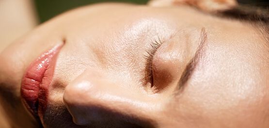 contour des yeux