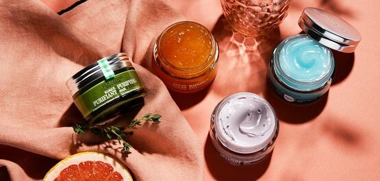Peeling und Gesichtsmaske 
